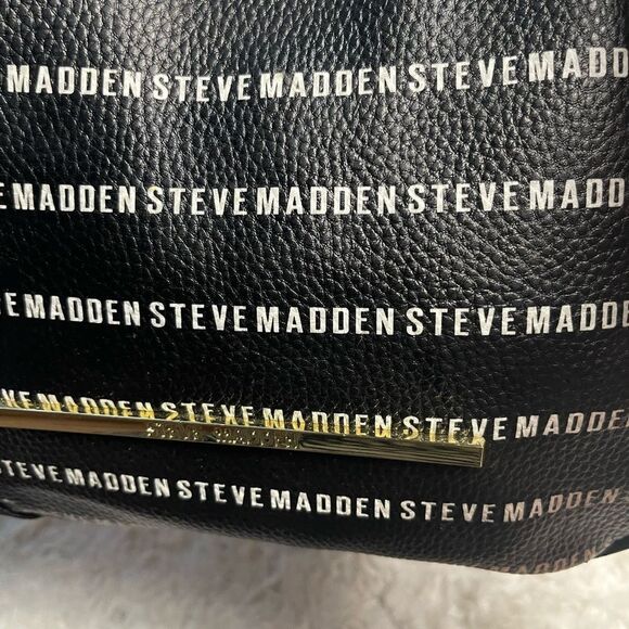 Steve Madden Synthetic Monochrome Logo Duffel Bag/weekender bag. - Picture 13 of 16